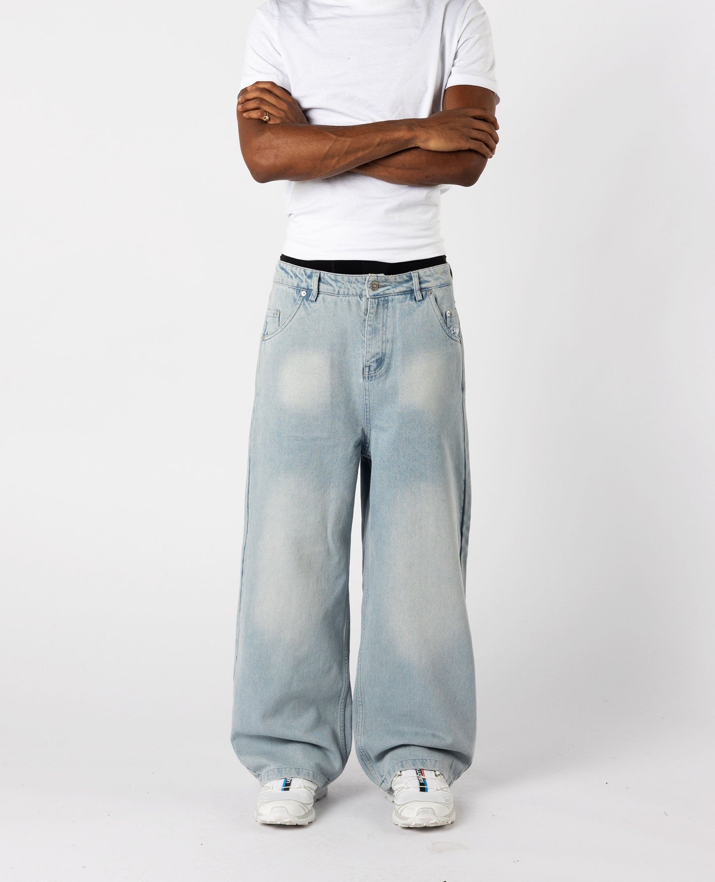 WASHED BEAST DENIM